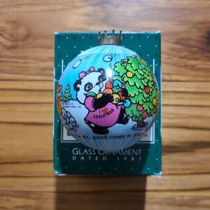 Vintage 1980 Hallmark Time for friends Christmas tree glass satin ornament